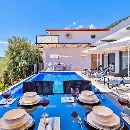 Seaview 2 Bedrooms 4 People * Kalkan